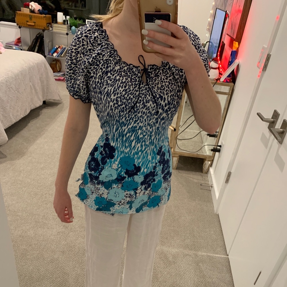 Peaches top